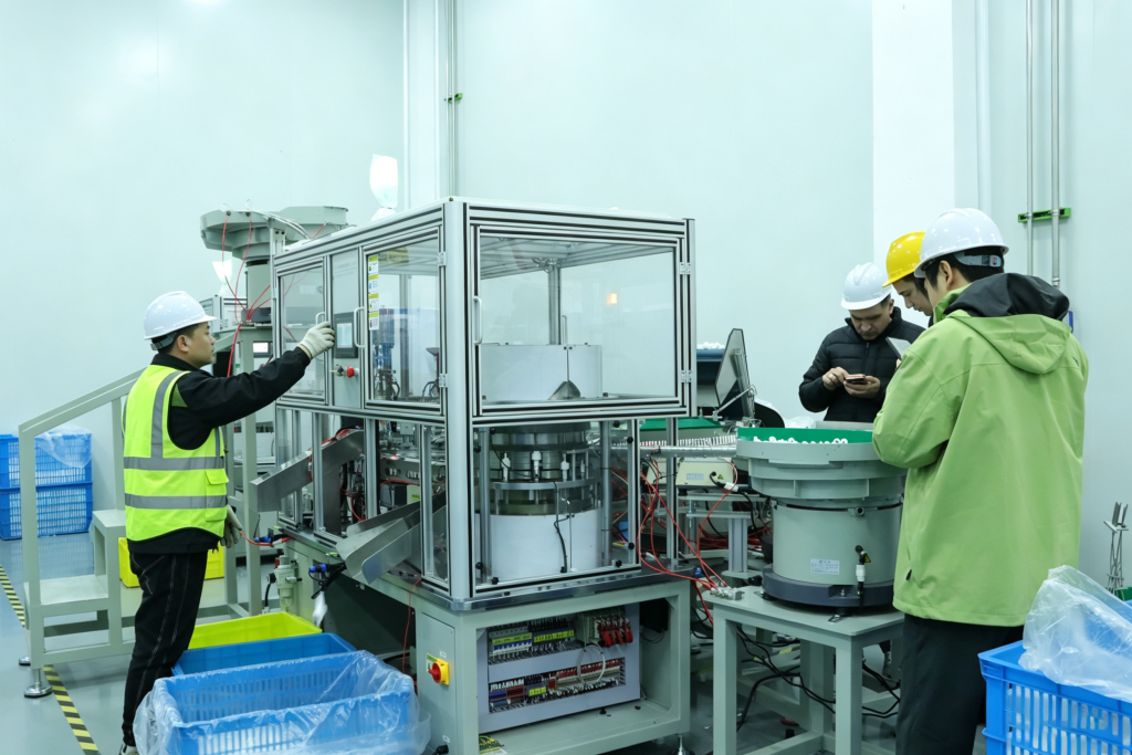 Trust Spanning 8,000 Kilometers: How to Perfectly Eliminate Production Risks Caused by Mold-Machine Mismatches for Russian Clients
